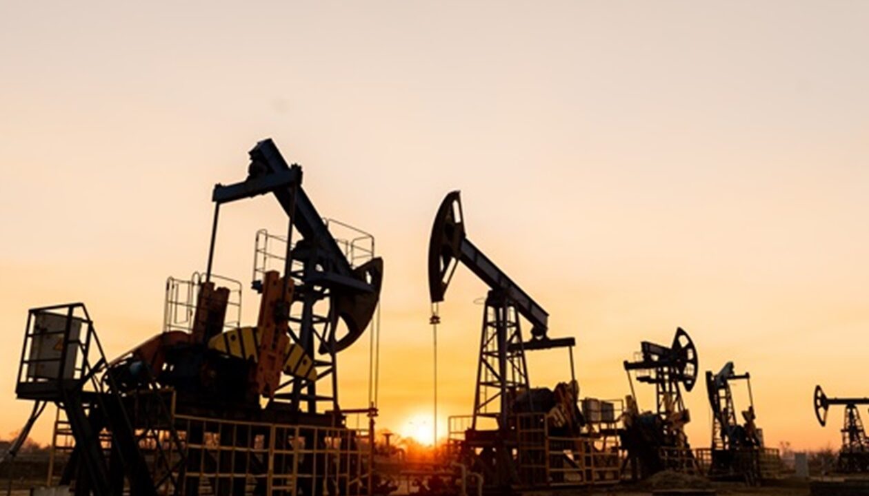 Росію чекає обвальне падіння видобутку нафти та експорту газу - МЕА