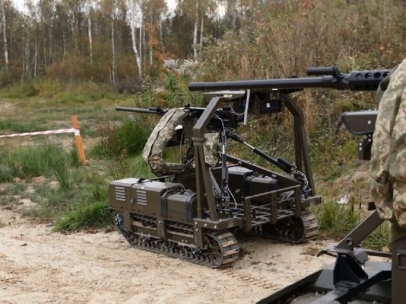 Замінив піхотинців: у ЗСУ робот із кулеметом утримував позицію понад місяць