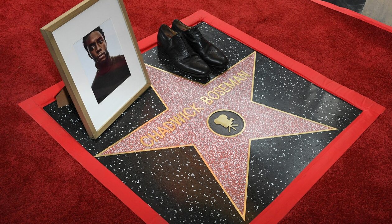 На Алеї слави відкрили зірку Чедвіка Боузмана: Голлівуд вшанував легенду