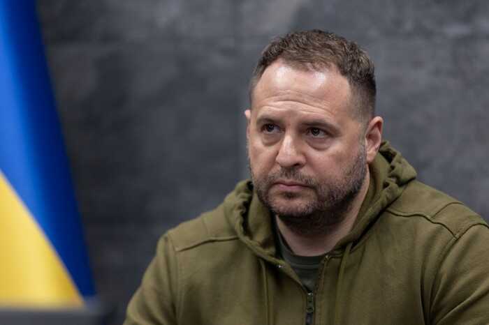 Як Єрмак утратив вплив у команді Зеленського та уникнув підозри