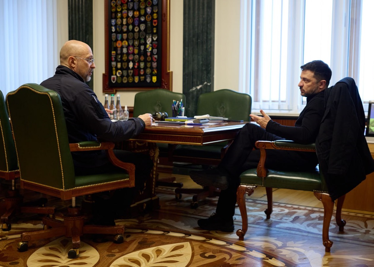 Зеленський: Час змінювати базові документи щодо оборони України