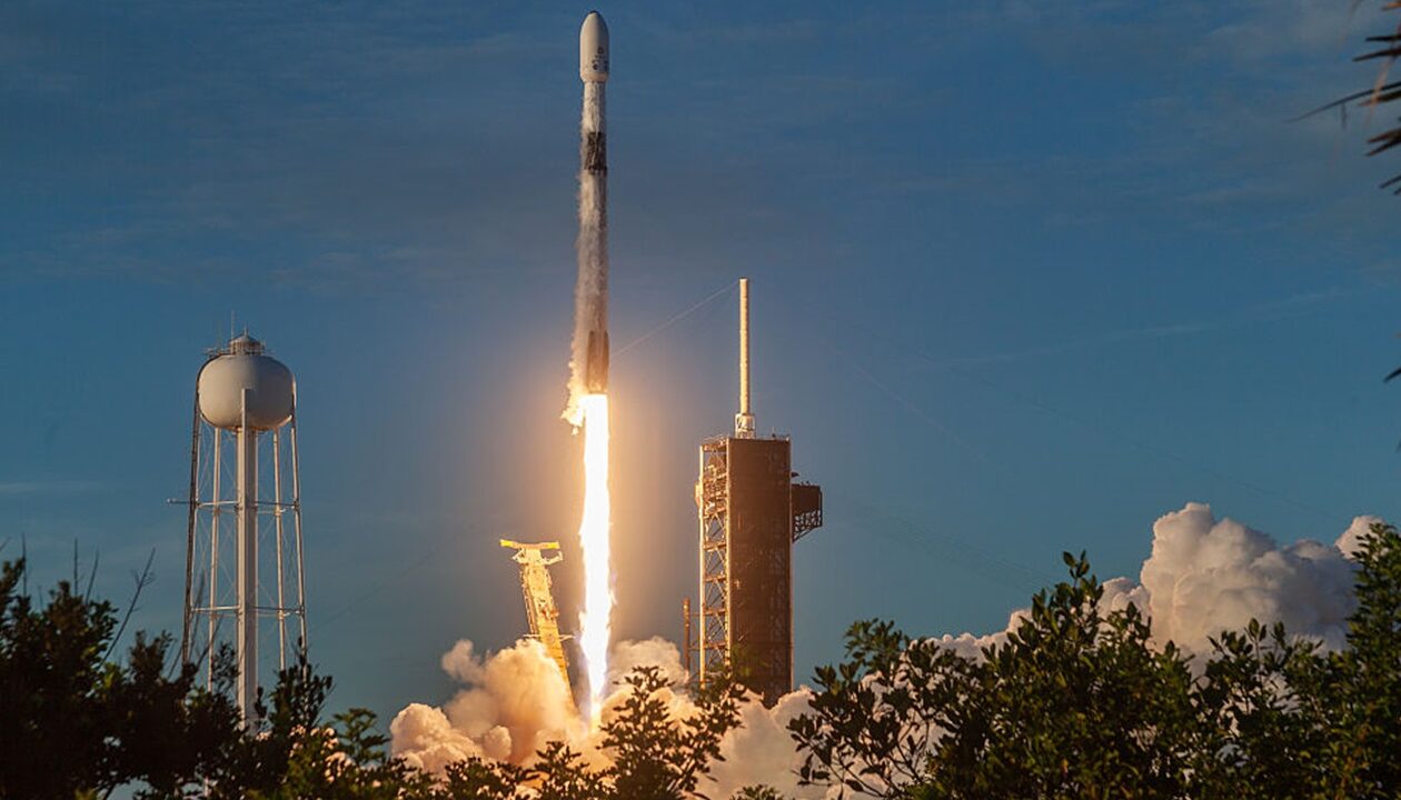 SpaceX запустила нову партію супутників Starlink