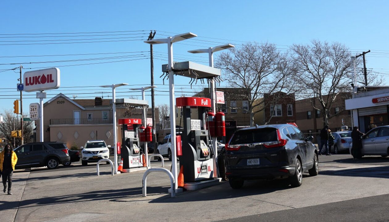 В США Лукойл змушений працювати лише з дрібними банками - ЗМІ