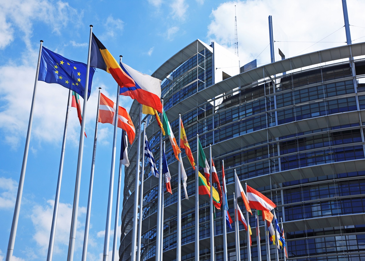 Сім країн ЄС офіційно підтримали "репараційний кредит" Україні