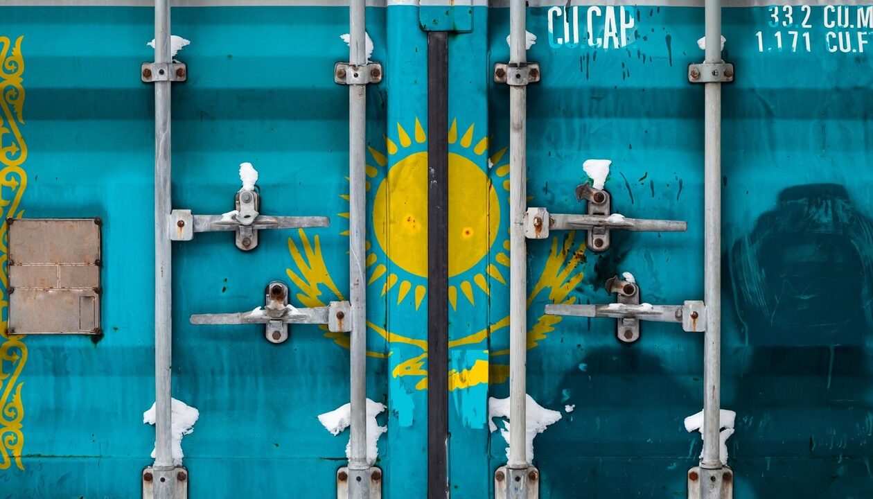 Казахстан посилив експортний контроль для постачань Росії - СЗР