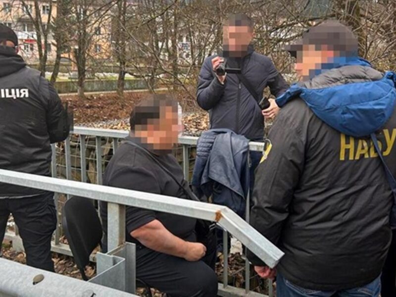 Хабар за "потрібне" рішення: суд обрав запобіжний захід судді з Закарпаття