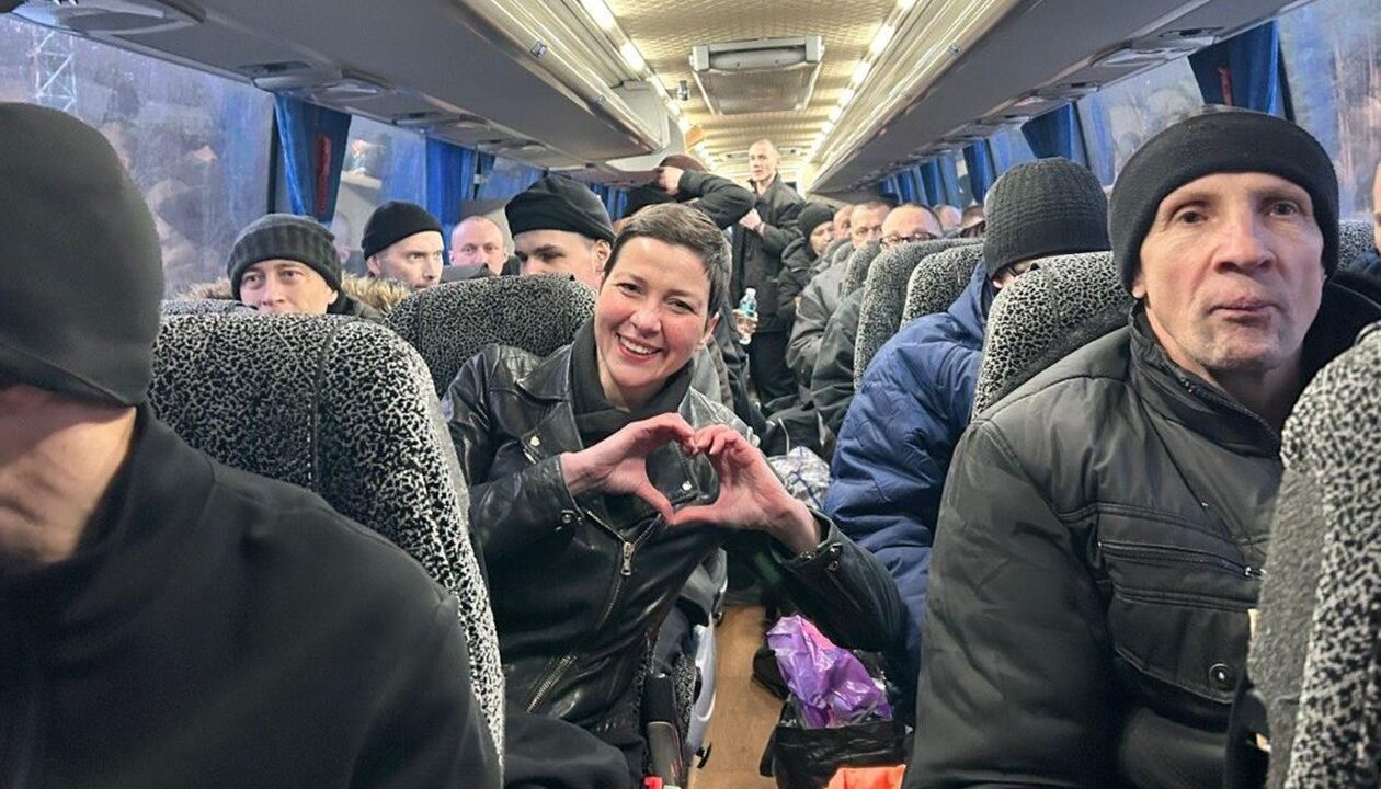 Білорусь передала Україні 114 цивільних громадян