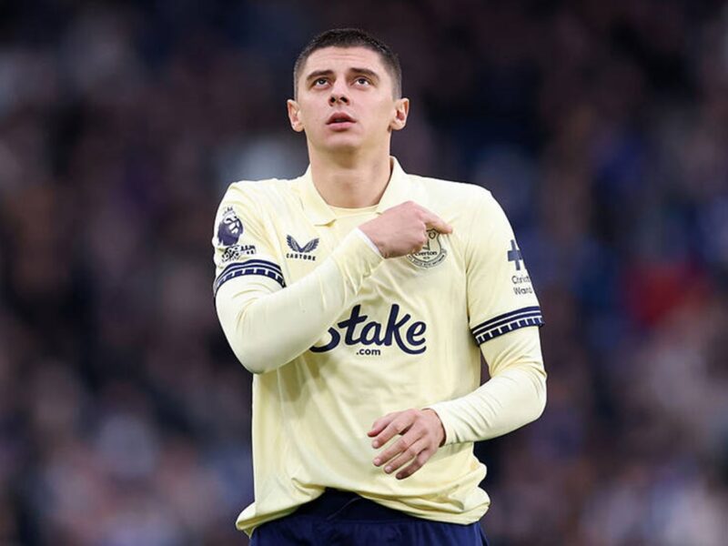 Миколенко з Евертона може піти грати в Бундеслігу