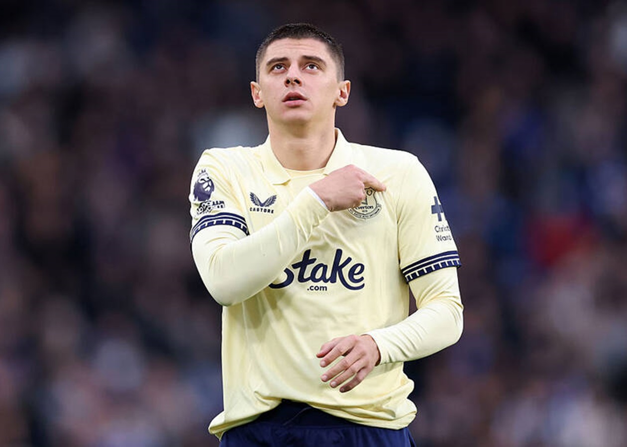 Миколенко з Евертона може піти грати в Бундеслігу