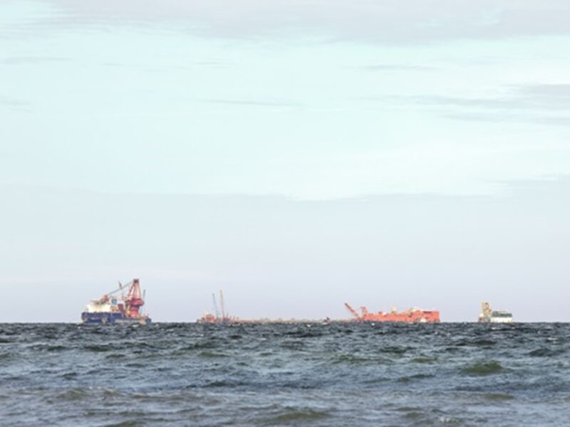 Ціни на нафту реагують на облогу Венесуели і обстріл танкера РФ