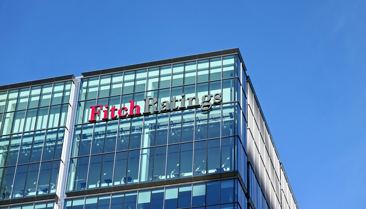 Fitch підвищив кредитний рейтинг України