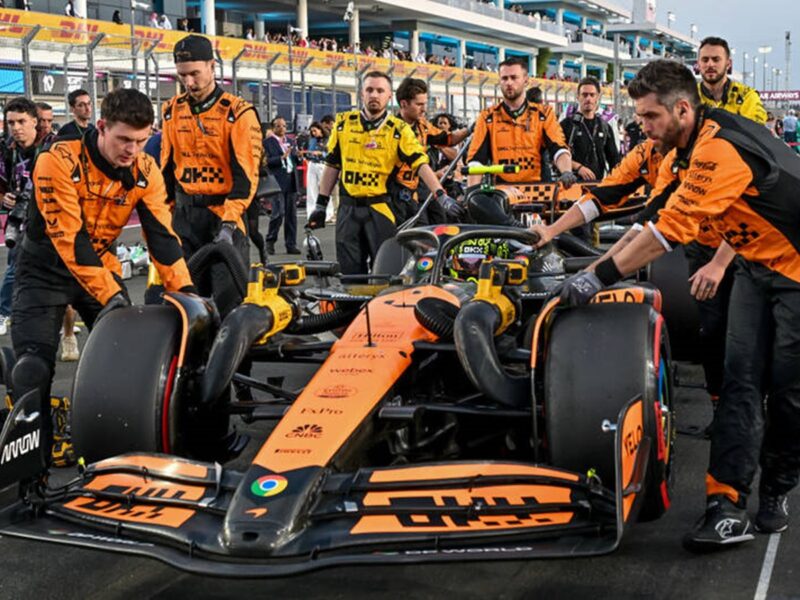 Макларен робить гроші на продажу майбутнього боліда 2026 року