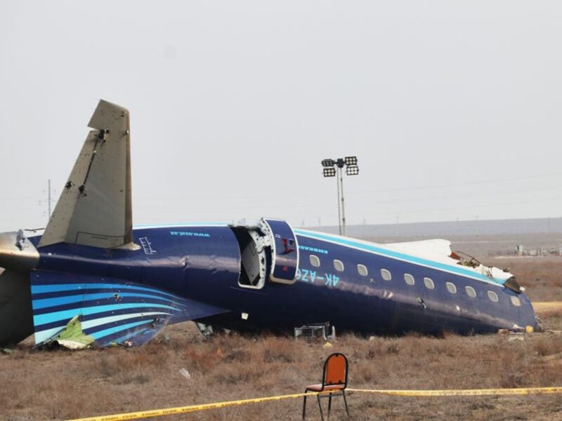 Аварія літака AZAL: Баку розкритикував рішення РФ припинити розслідування