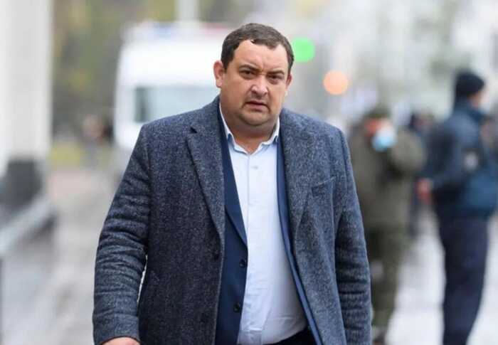 «Відкат не за інструкцією»: як справа нардепа Кузьміних на пів мільйона гривень застрягла між абсурдним захистом і безсиллям ВАКС