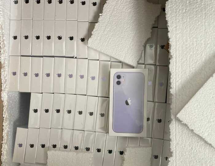 100 доларів за iPhone і кеш у туалетному папері: як працювала «каса» на буковинській митниці