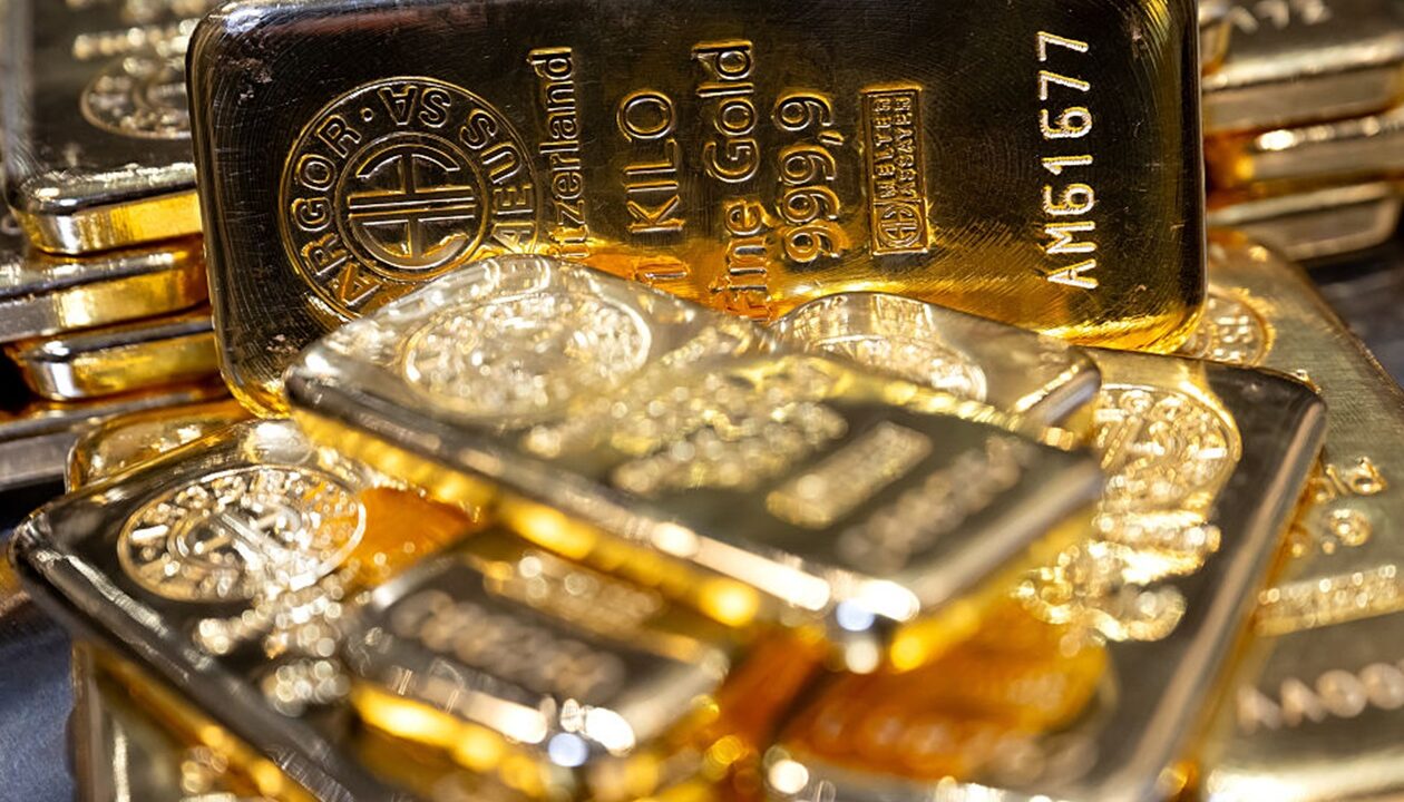 Золото та срібло розпочали рік зі зростання