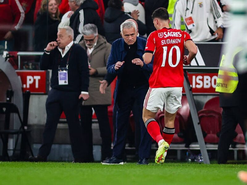 Моурінью назвав дії Судакова на полі такими, що не витримують критики