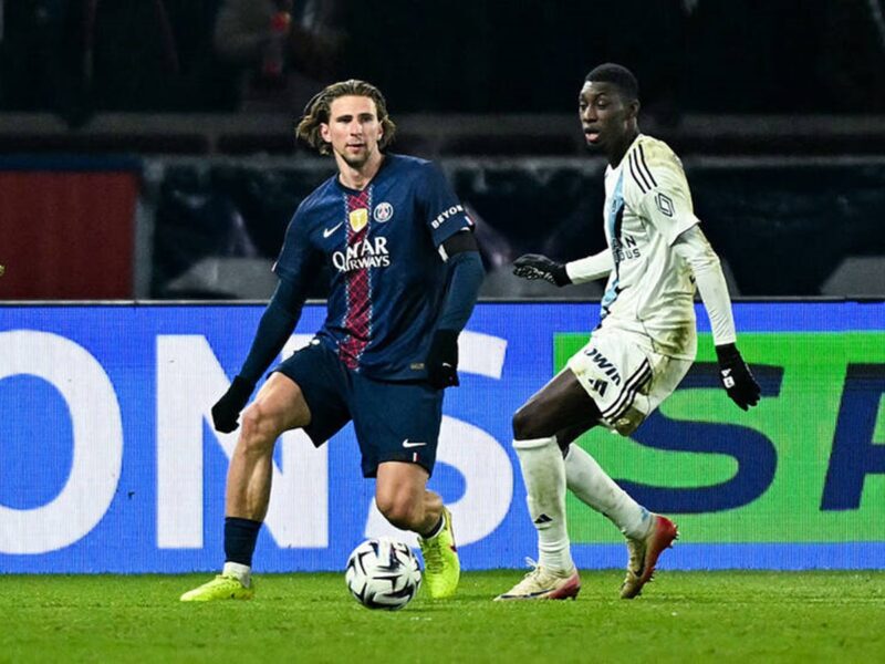 ПСЖ, затамувавши подих, стежив за діями Забарного на полі