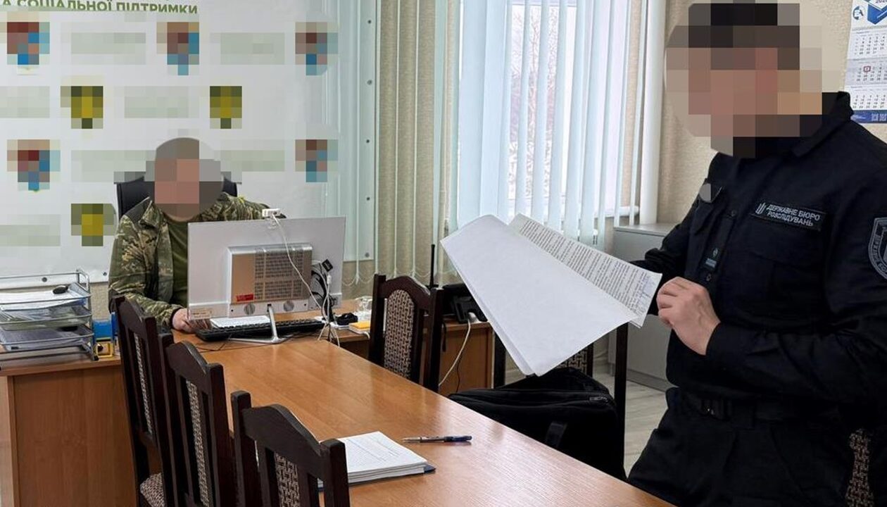 У Рівному посадовець ТЦК брав хабарі автомобілями