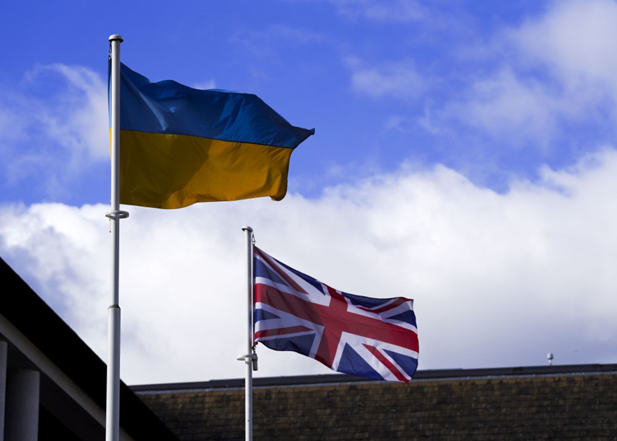 Лондон анонсував постачання вдосконалених дронів Україні