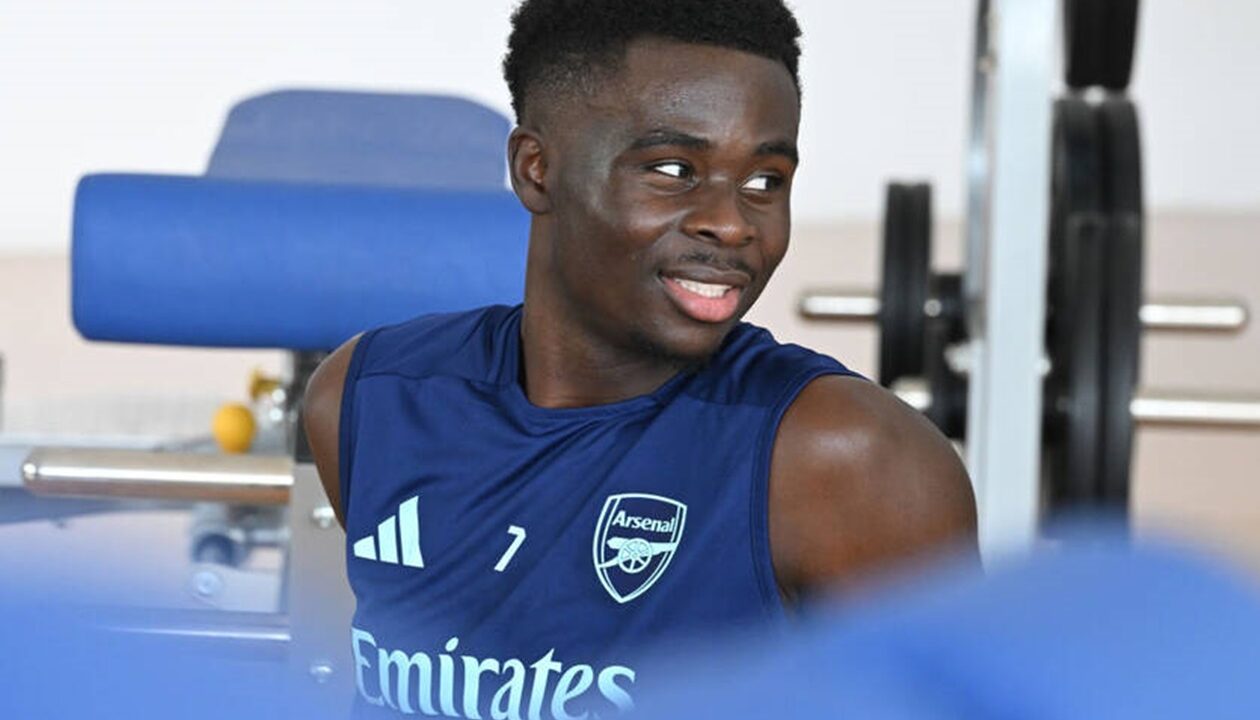 Вінгер Арсеналу залишився вірним рідному клубу, продовживши контракт