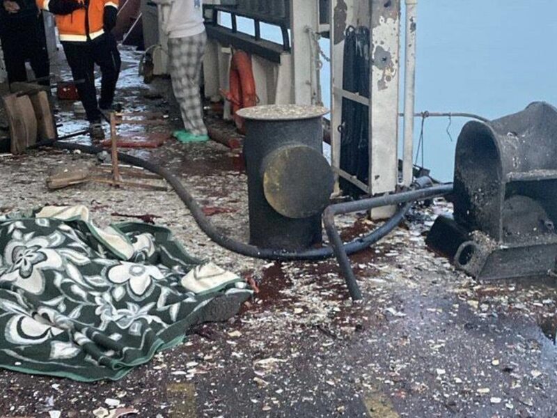 Росія уразила два судна в портах України