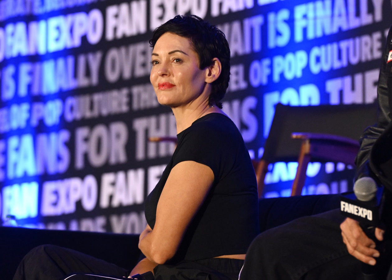 Роуз МакГавен заявила про погрози під час зйомок серіалу Усі жінки - відьми