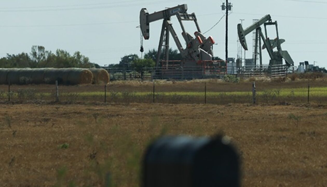 Ціни на нафту зросли через побоювання щодо постачань з Ірану