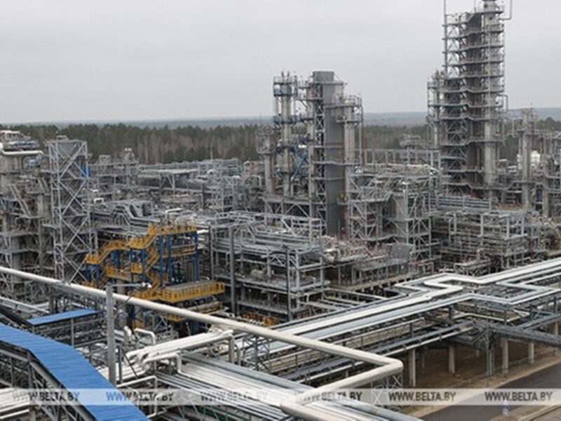 Білорусь розмістила російську ППО на НПЗ біля кордону з Україною - ЗМІ