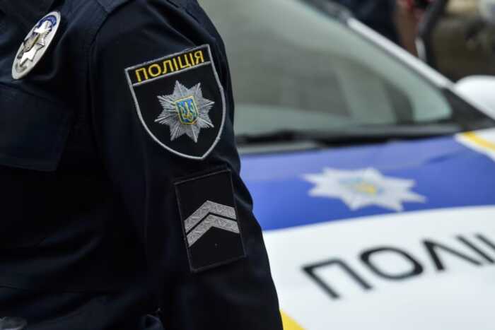 На Прикарпатті кілька дівчат жорстоко побили чоловіка і знімали на відео