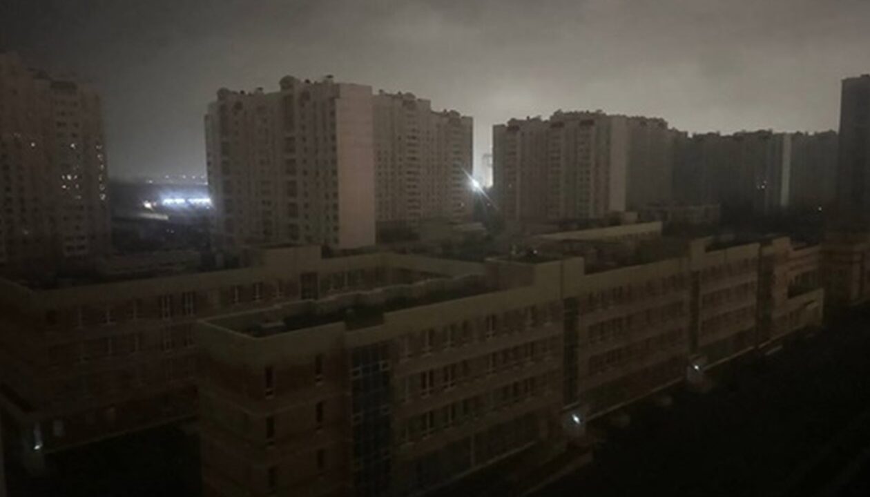 В російському Орлі після атаки БПЛА зникло світло