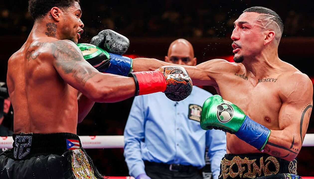 Відео найкращих епізодів бою Стівенсон - Лопес