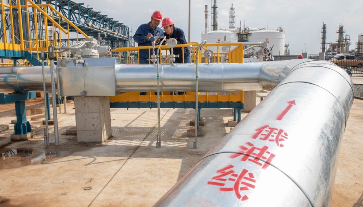 РФ знижує ціни на нафту для Китаю, щоб компенсувати "втрату" Індії - ЗМІ