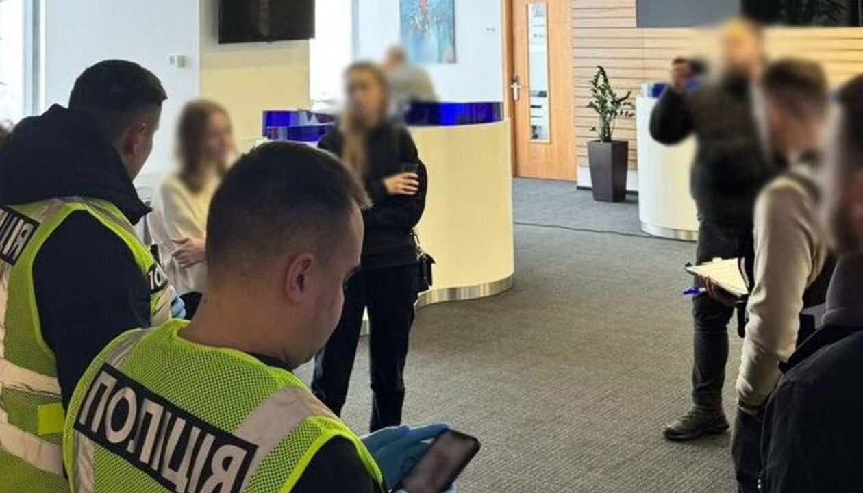 У Києві ліквідували масштабну схему легалізації іноземців