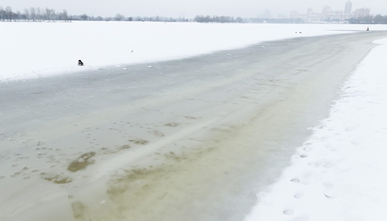 Через потепління киянам радять оминати водойми