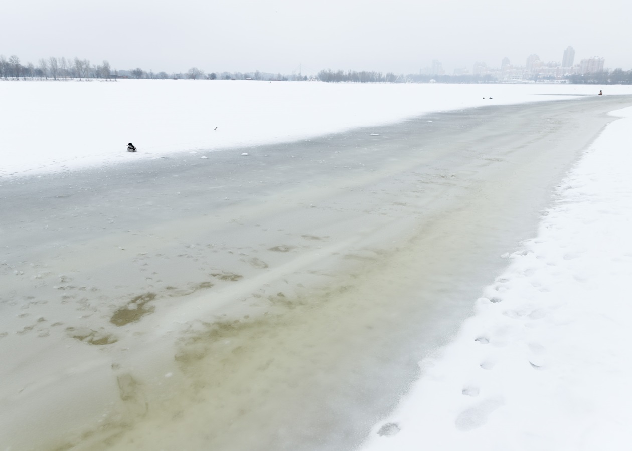 Через потепління киянам радять оминати водойми
