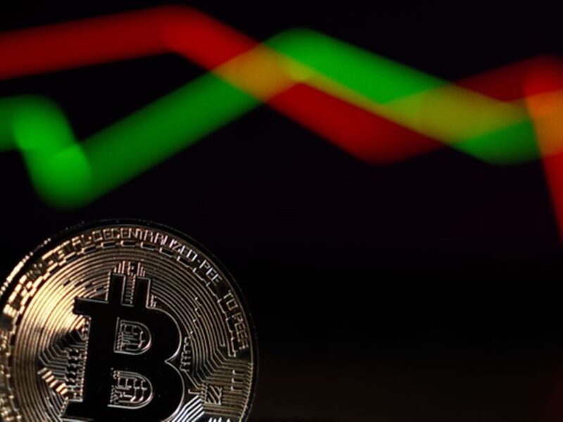 Bitcoin вдруге за місяць падає нижче $65 000