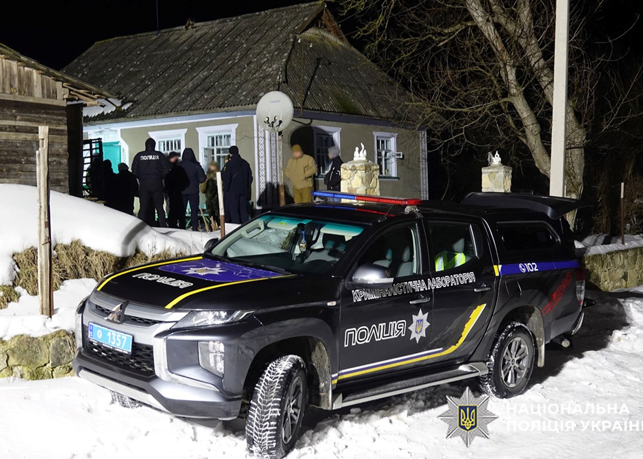 На Хмельниччині 10-річний хлопчик загинув, граючись гранатою