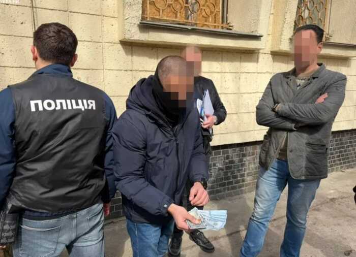 В Одесі затримали посадовця НААН за сприяння у фіктивному працевлаштуванні для ухилення від мобілізації