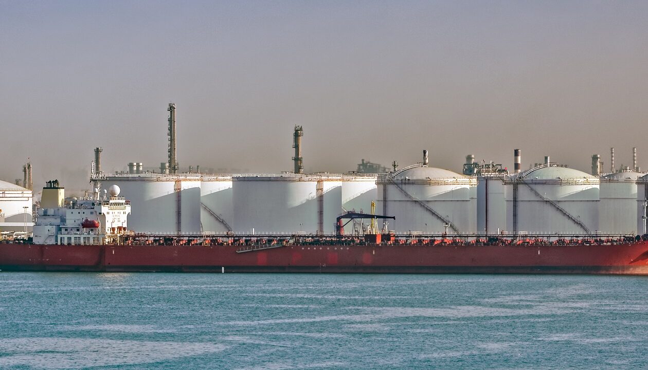 Саудівська нафта ринула до Китаю після рекордних знижок