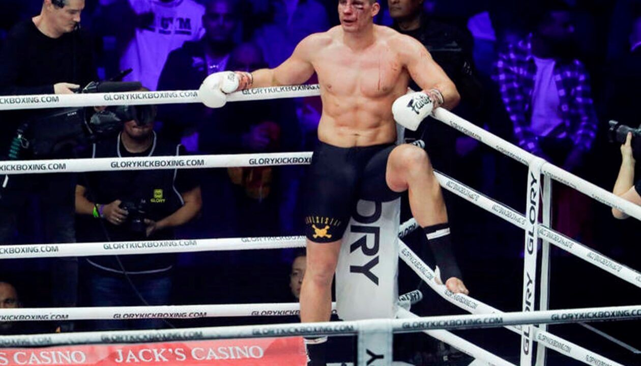 Верховен розповів про роботу з Ф’юрі-старшим напередодні зустрічі з Усиком