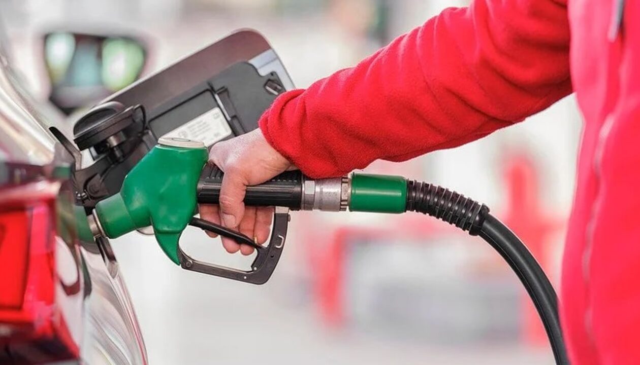 СюжетБензин по 100 грн? Прогнози щодо вартості палива