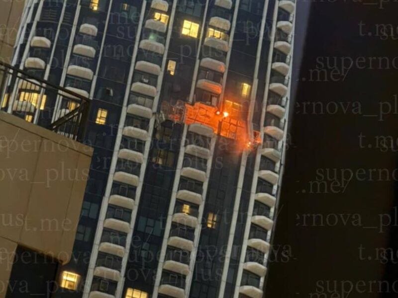 У Дубаї Герань-2 влетів у хмарочос - ЗМІ