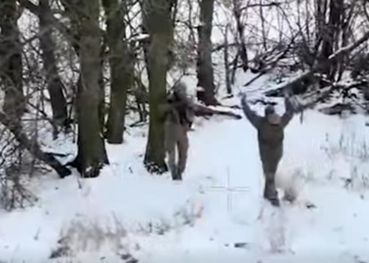 Нацгвардійці показали, як беруть росіян в полон