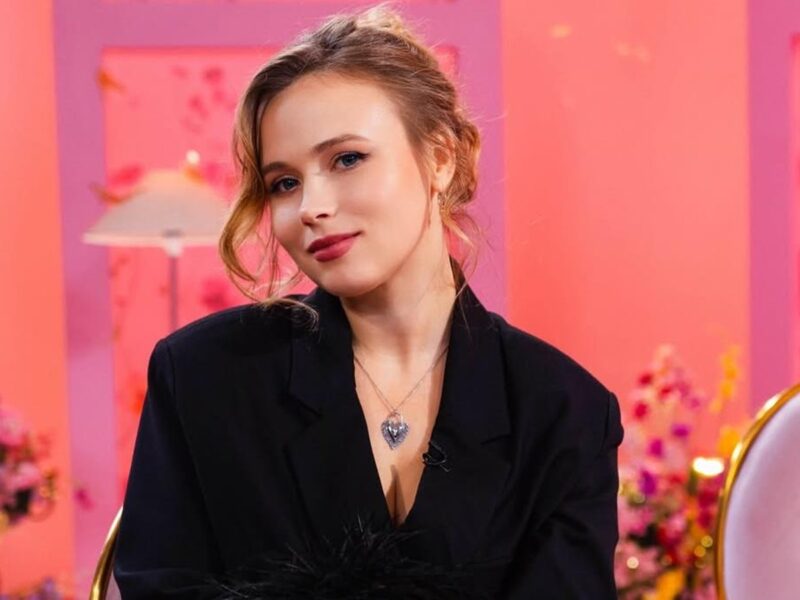 Зірка Сватів замилувала кадрами з донькою