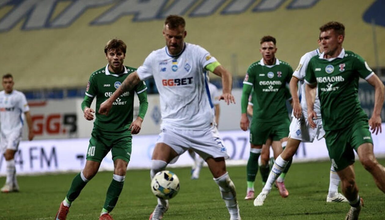 Динамо наздогнало і випередило Оболонь із пенальті Ярмоленка