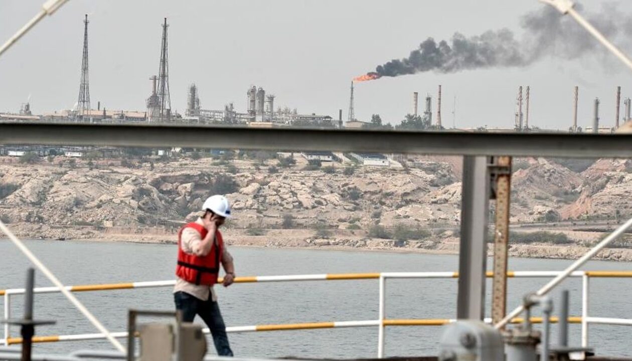 В Ірані відповіли, чи вплинули удари США на експорт нафти