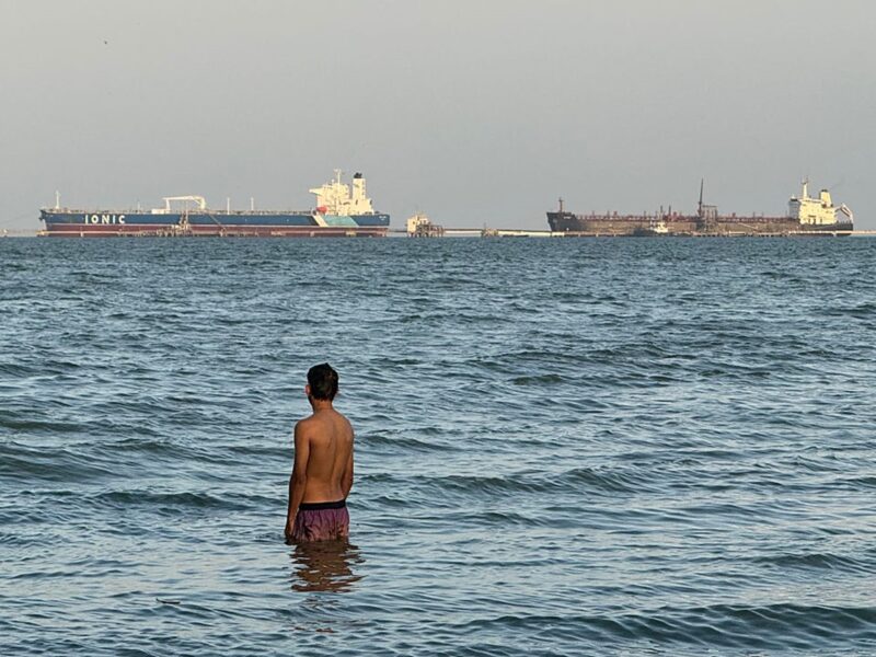 США послабили санкції проти нафти Венесуели