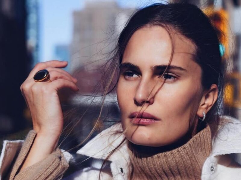 "Гола" обкладинка: українська модель прикрасила свіжий випуск Elle