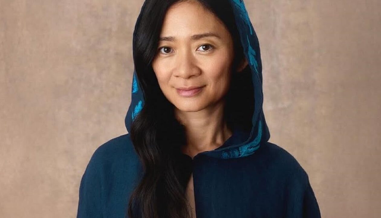 Режисерка Хлої Чжао відкрила збір для порятунку тварин в Україні